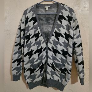 Forever 21 Black and Gray Cardigan Sweater